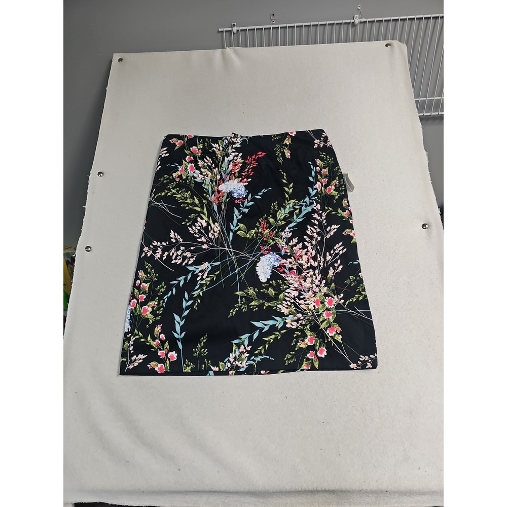 Talbots Floral Skirt Straight Pencil  Women's Size 18 Black Cotton Elastic Waist